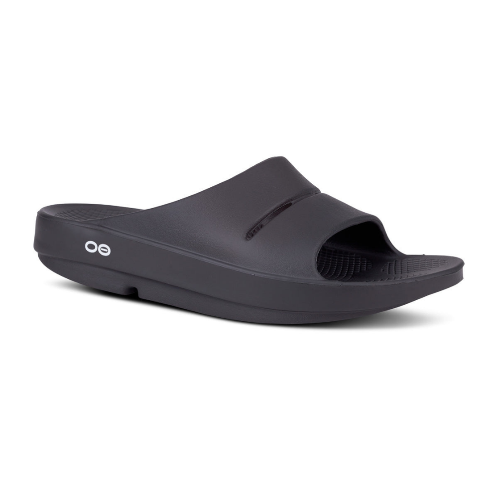 Chanclas de recuperación OOFOS OOahh, color Black