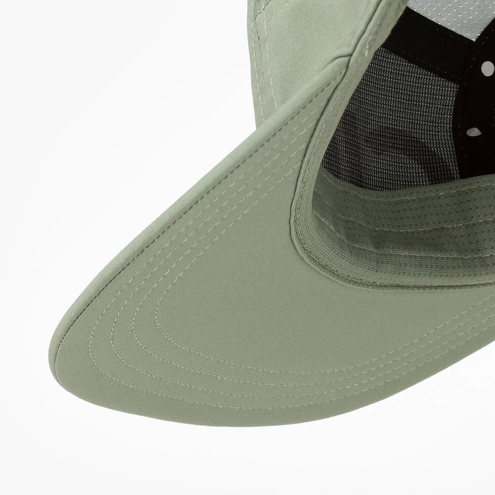 Gorra de running Ciele GOCap Comp Century, color Toad – visera por dentro