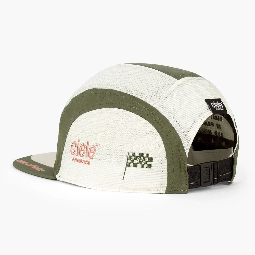 Gorra de running Ciele GOCap MRPH EQ Race Day, color Rainy Day – vista trasera