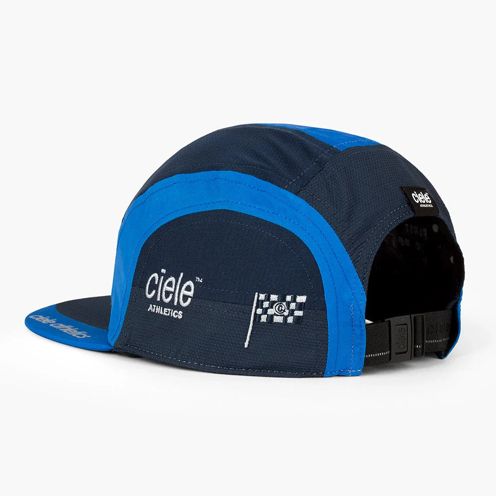 Gorra de running Ciele GOCap MRPH EQ Race Day, color Deep Space – vista trasera