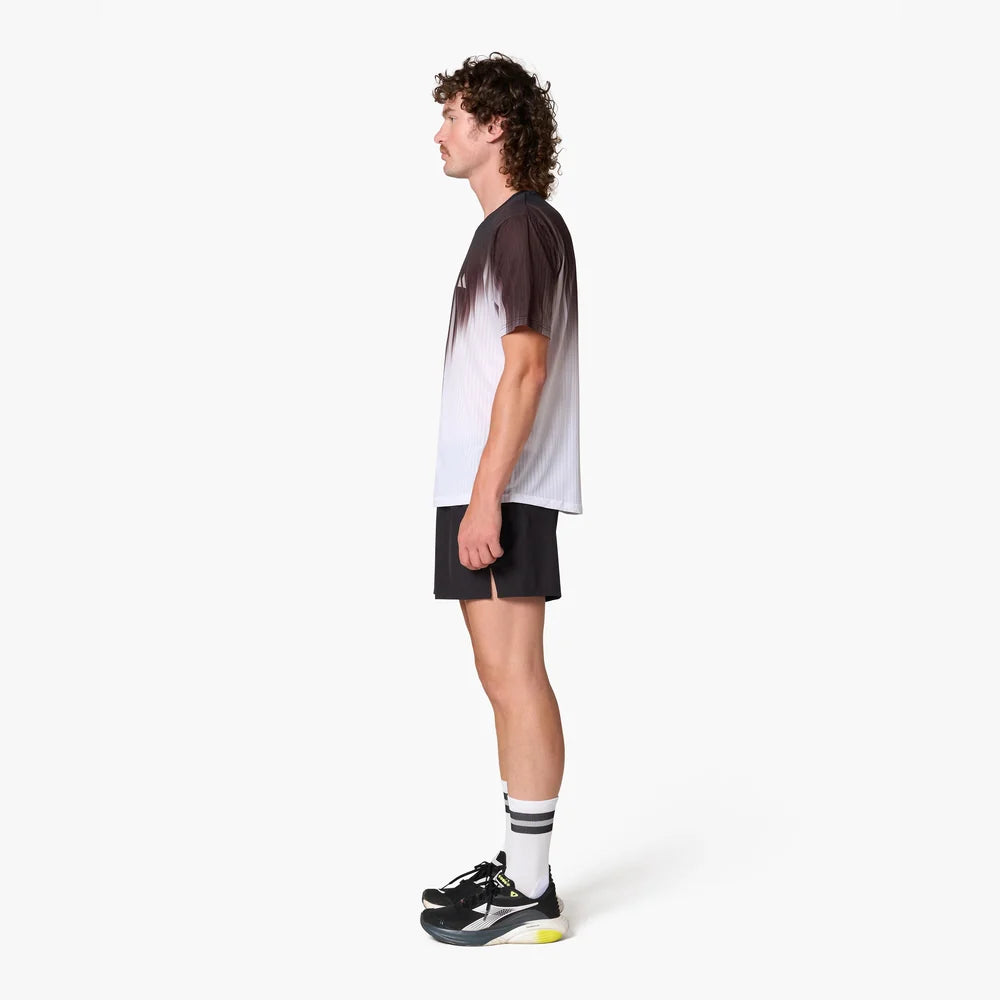 Camiseta de running Wild Tee Gradient Race para hombre, color Black – vista 5