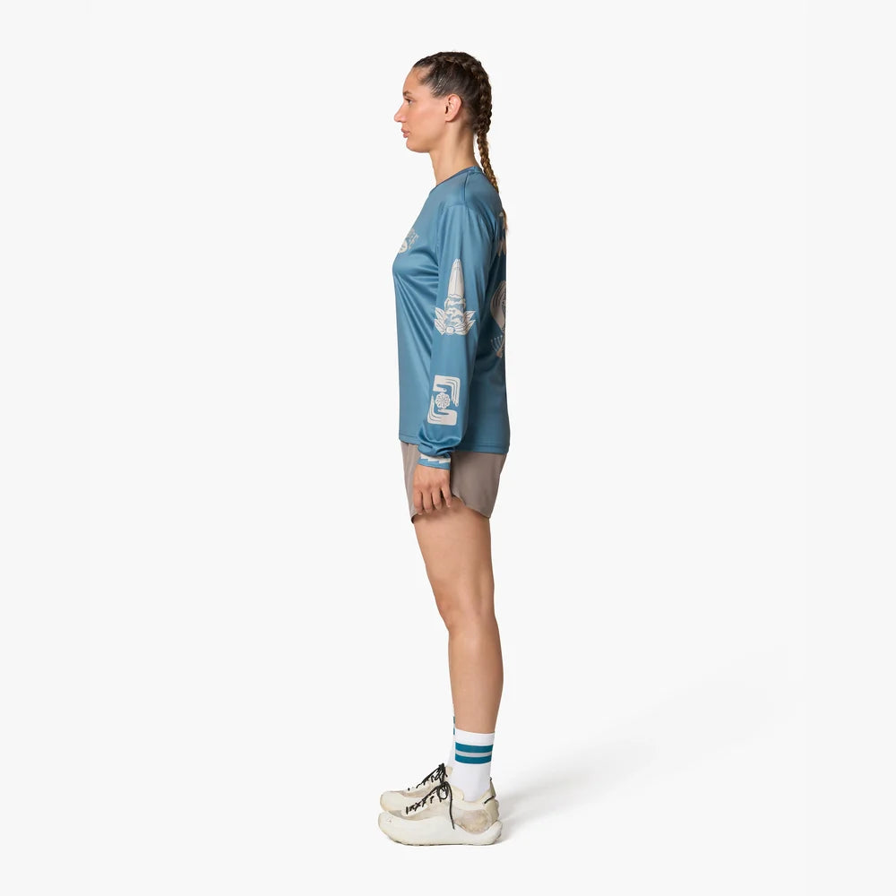 Camiseta manga larga de running Wild Tee Trail Wanderer, color Lead – vista 9